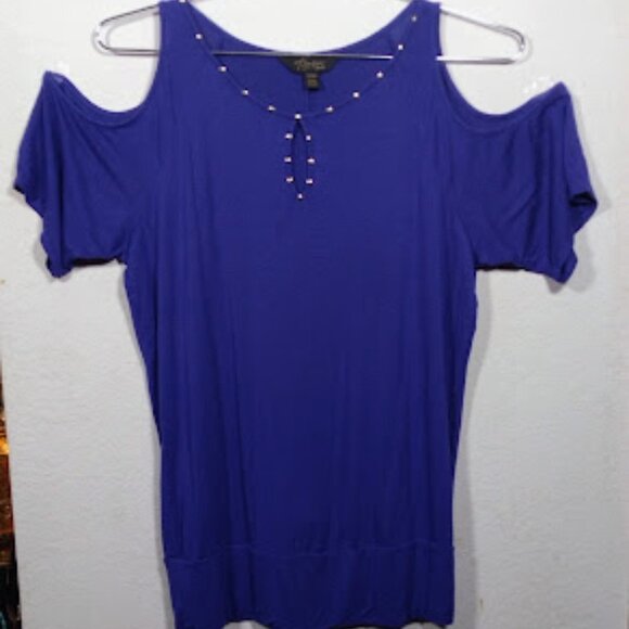 THALIA SODI Cold-Shoulder Blue Top with Beaded Cutout on front Size: S - Picture 3 of 9